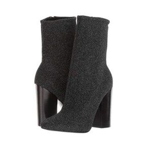 Kendall & Kylie Hailey Sock Bootie, 9.5